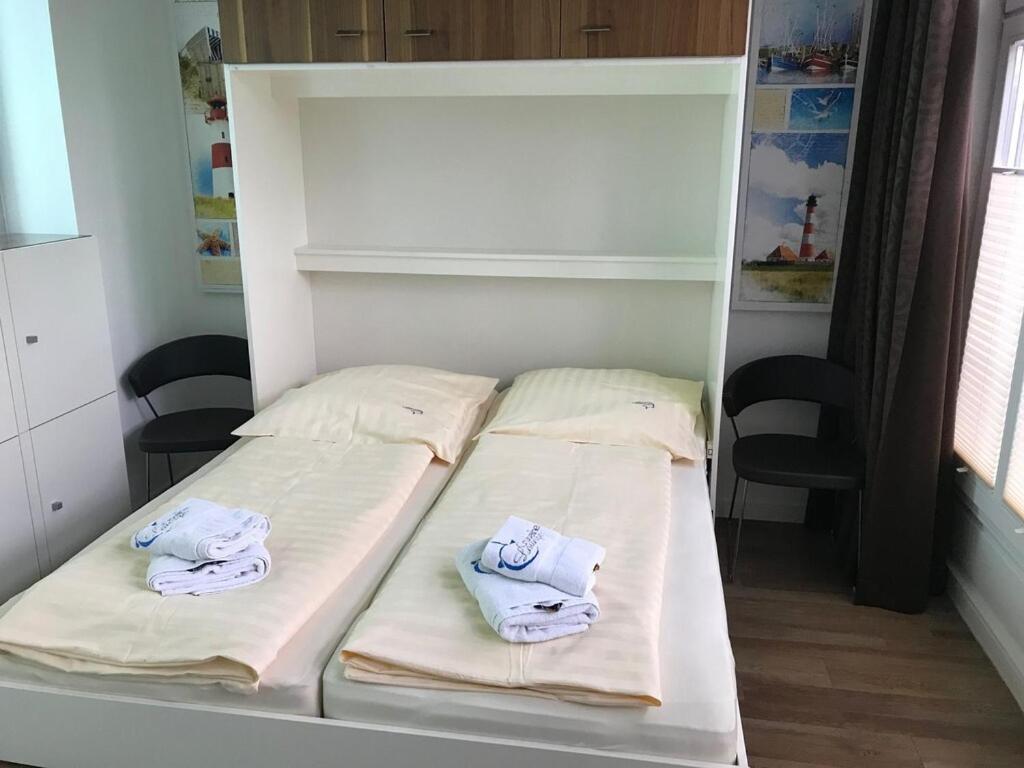 Exclusive Fewo In Warnemuende, 150M To The Beach, 2 Bathrooms, 2 Bedrooms, Sauna, Wifi And Much More. 罗斯托克 外观 照片