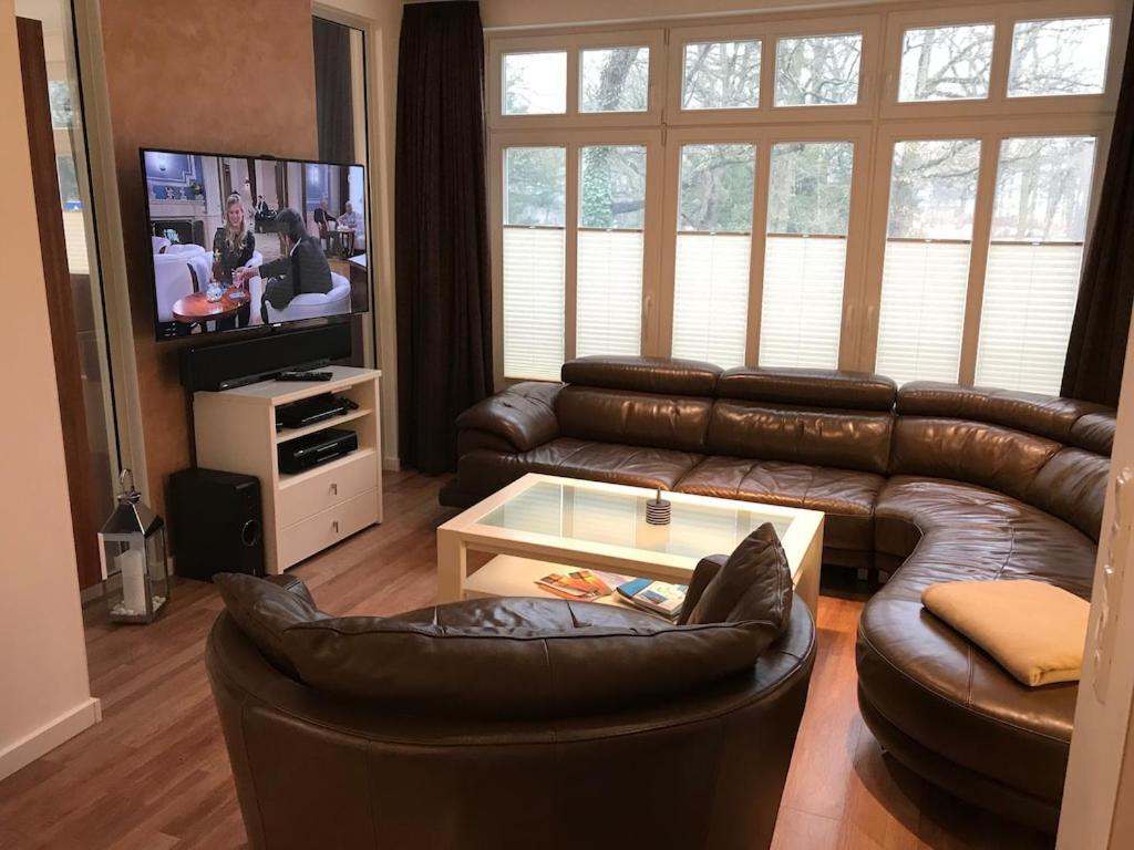 Exclusive Fewo In Warnemuende, 150M To The Beach, 2 Bathrooms, 2 Bedrooms, Sauna, Wifi And Much More. 罗斯托克 外观 照片