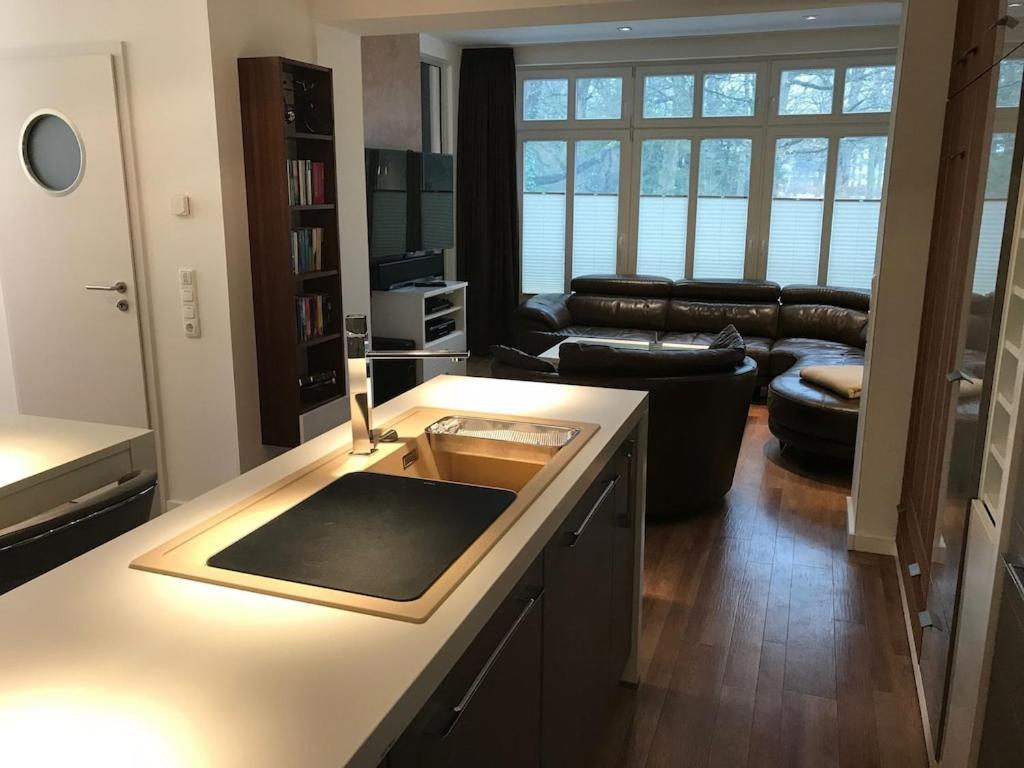 Exclusive Fewo In Warnemuende, 150M To The Beach, 2 Bathrooms, 2 Bedrooms, Sauna, Wifi And Much More. 罗斯托克 外观 照片