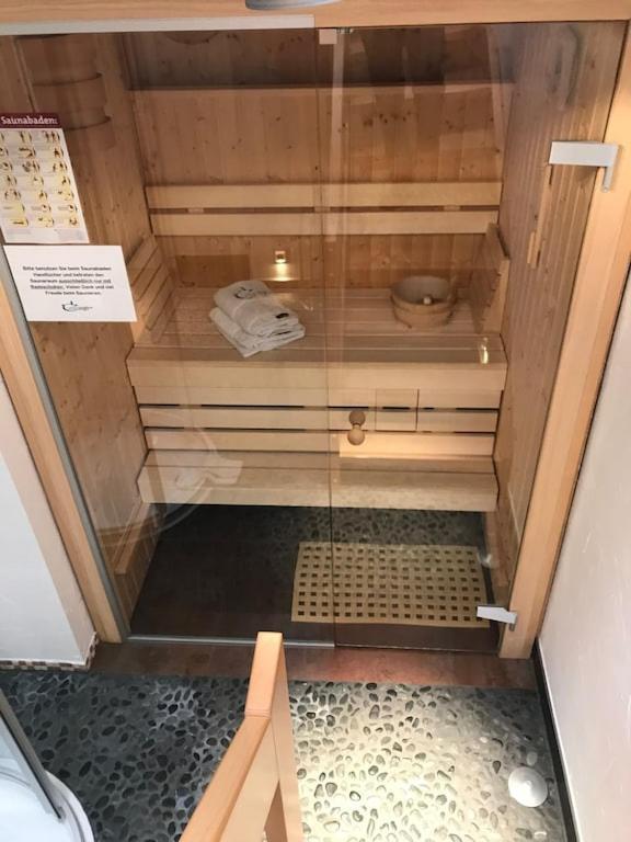 Exclusive Fewo In Warnemuende, 150M To The Beach, 2 Bathrooms, 2 Bedrooms, Sauna, Wifi And Much More. 罗斯托克 外观 照片