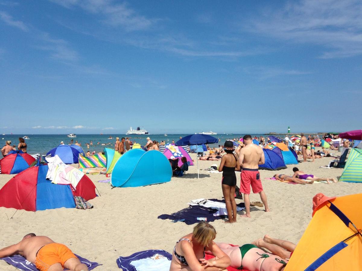 Exclusive Fewo In Warnemuende, 150M To The Beach, 2 Bathrooms, 2 Bedrooms, Sauna, Wifi And Much More. 罗斯托克 外观 照片