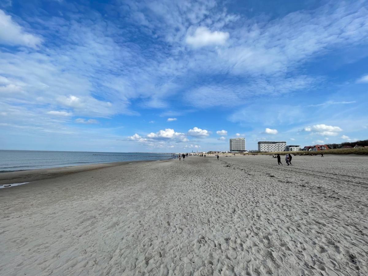 Exclusive Fewo In Warnemuende, 150M To The Beach, 2 Bathrooms, 2 Bedrooms, Sauna, Wifi And Much More. 罗斯托克 外观 照片